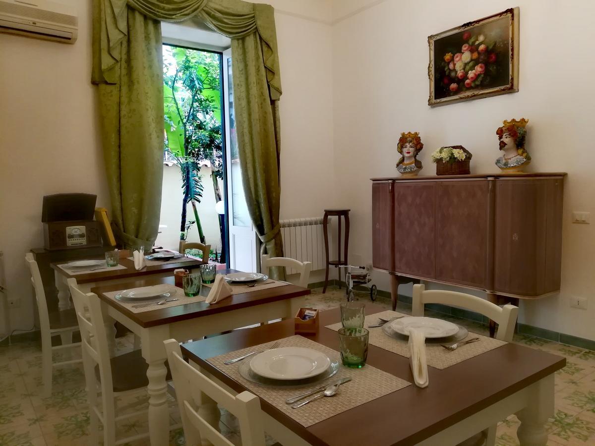 Le Rose Del Viale Hotel Palermo Exterior photo